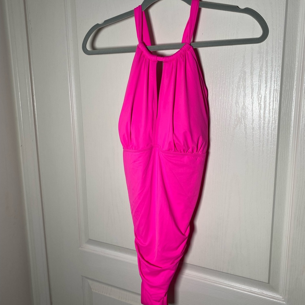 NWT Vibrant Barbie Pink Halter One Piece Swimsuit Women’s 16 Sexy Plus Size Pool